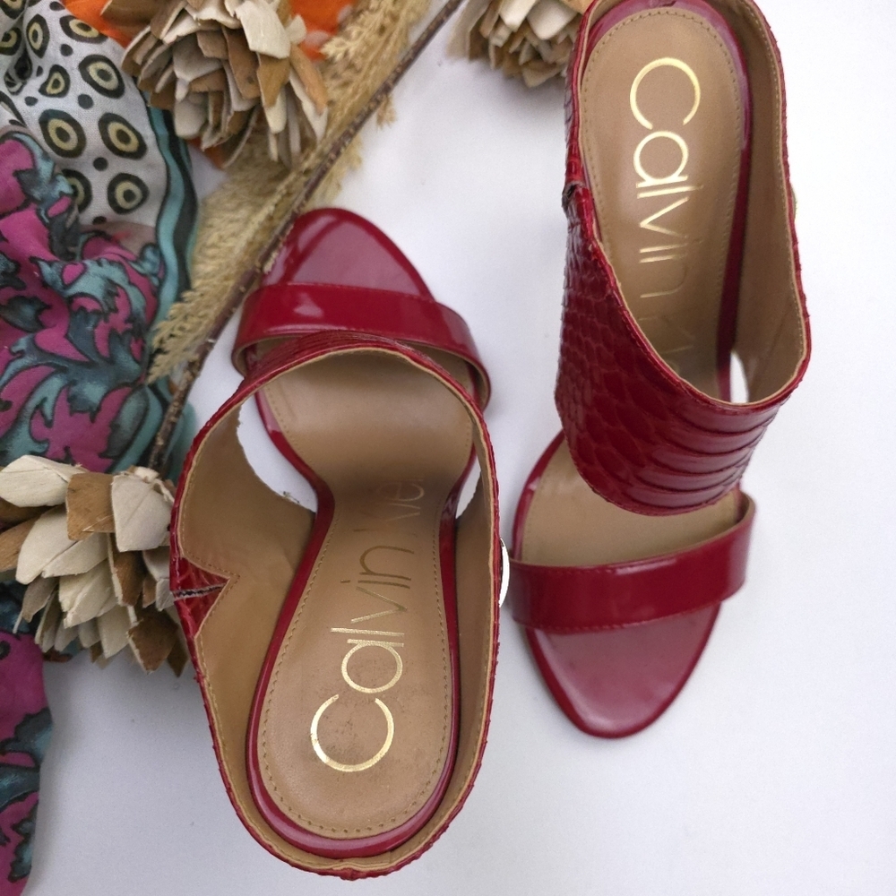 Calvin Klein Women's Red Heeled Sandals Sz 7.5 - Picture 3 of 9